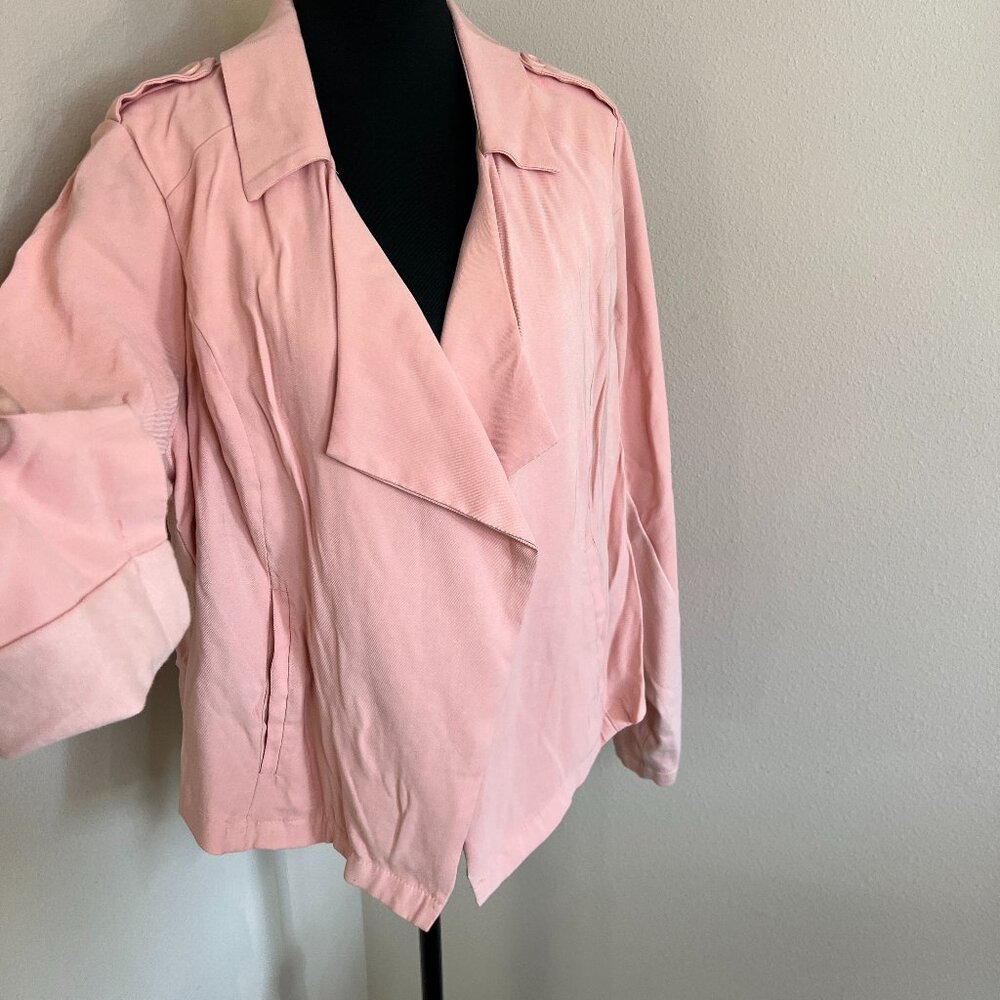 Torrid Light Weight Open Front Jacket - Shell Pink - Size 2X - Picture 11 of 11